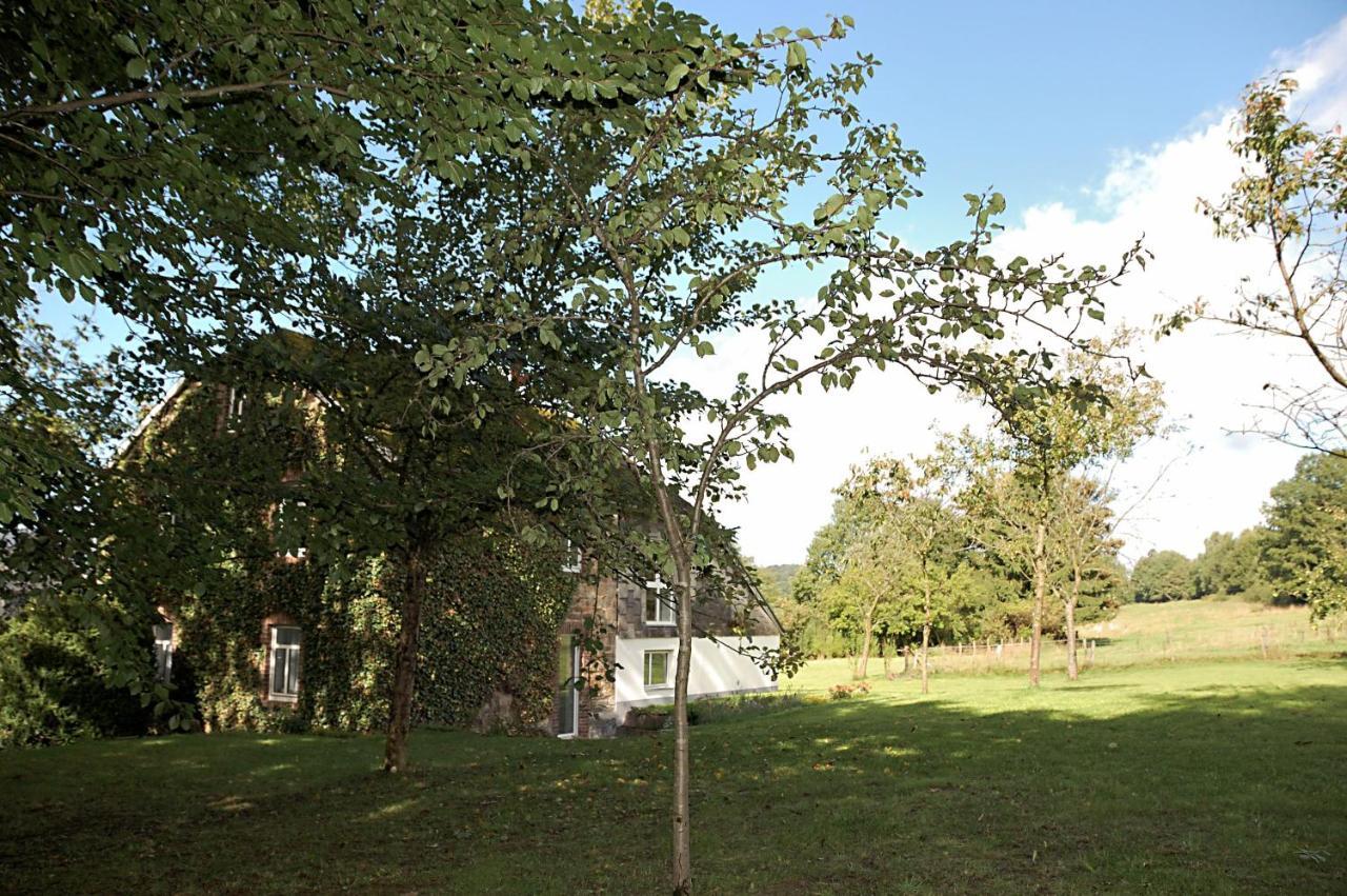 Ruhiges, Gemuetliches Ferienhaus Mit Grossem Garten Waimes Exterior photo